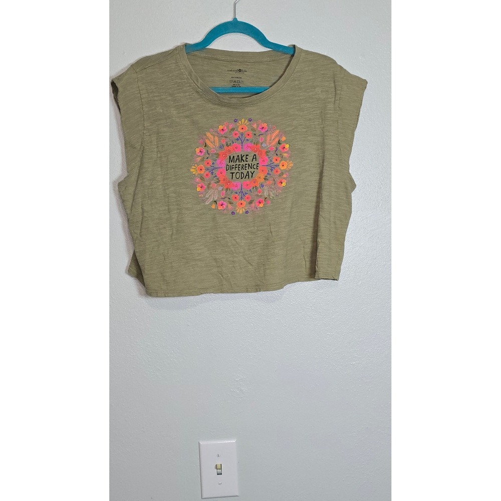 Natural Life Womens Olive Green Make A Difference Today Graphic Crop Top Size M